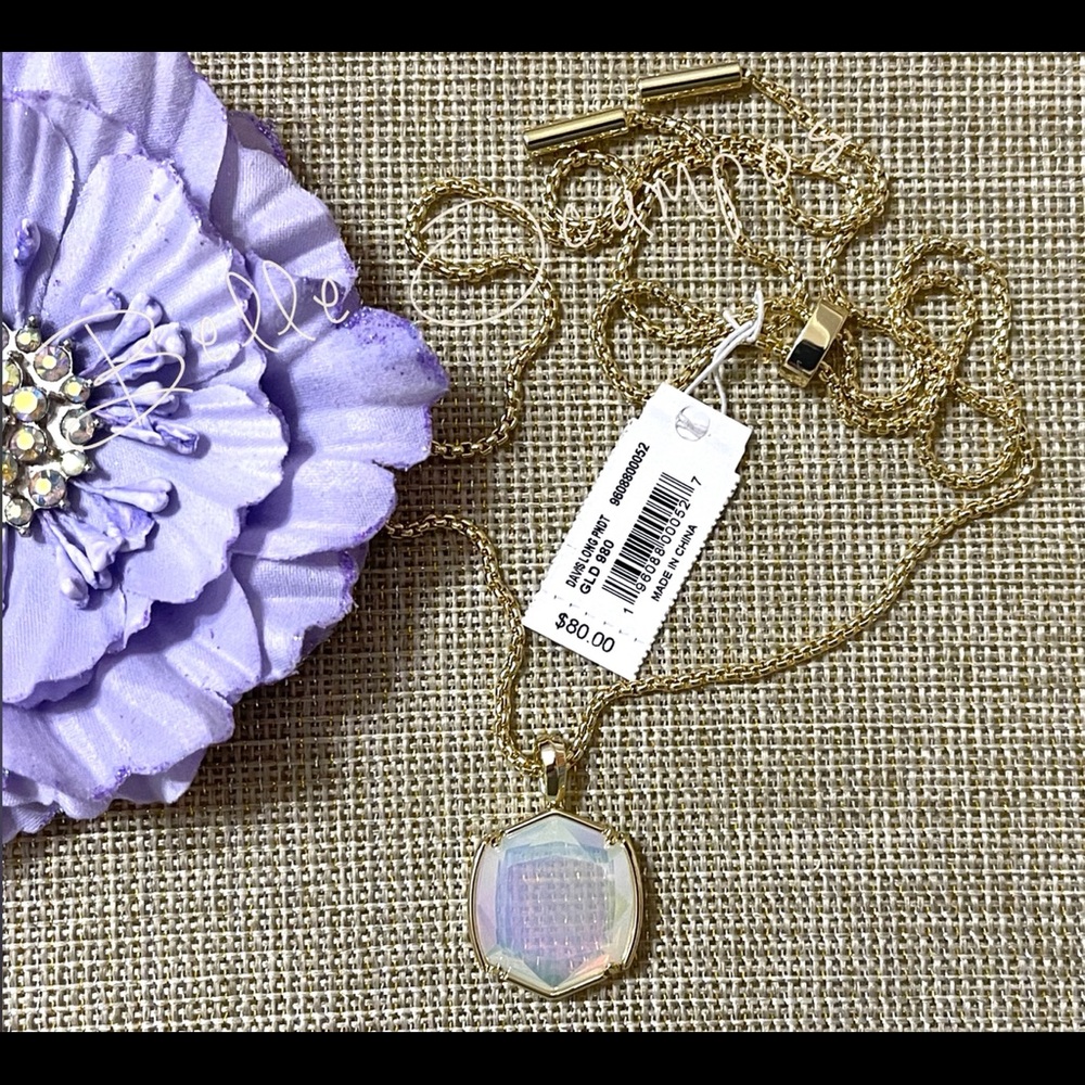 ❌SOLD❌ Kendra Scott Davis opalite